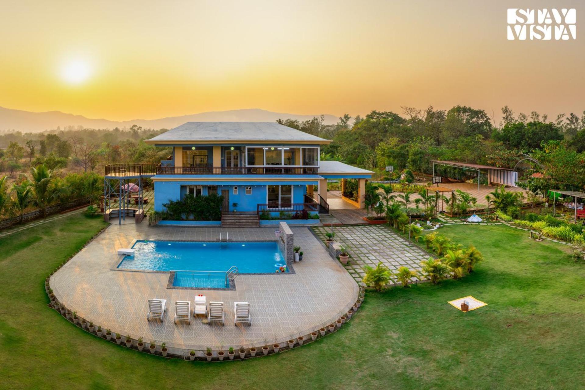 Stayvista'S Hillside Meadows - Mountainside Retreat With Farm View, Pool & Deck, Lawn & Gazebo Chinchavli Exterior foto
